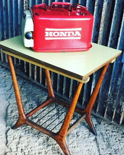 Decorativos e colecionáveis!lata antiga ?combustível ?HONDA
