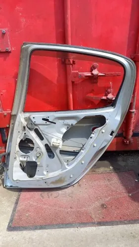 Porta traseira direita peugeot 207