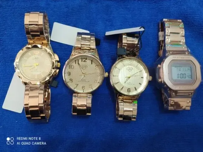 Relógios femininos e masculinos Promoção R$29,00 unid