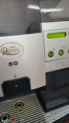 MÁQUINA DE CAFÉ SAECO