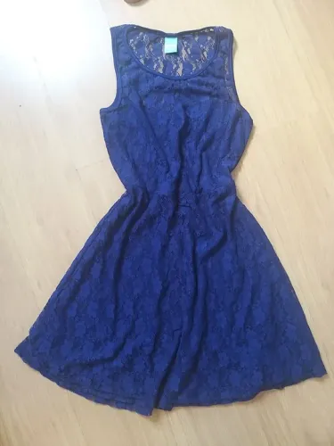 Vestido de renda azul