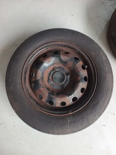 Estepe Peugeot 207 14 pneu ruim