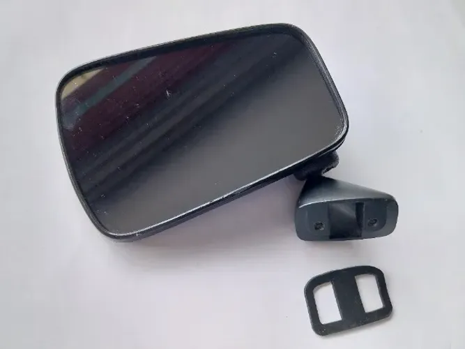 Espelho Retrovisor L.E. Passat 79/82