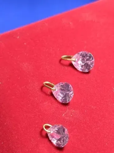 Pingente Pedra Zircônia 10 mm Ouro 18 Kilates Peso 1.00 Grama