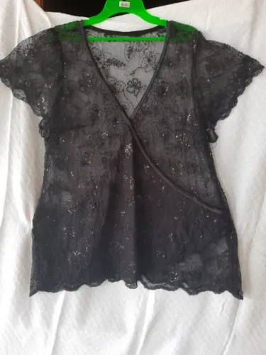 Blusa de Festa-conjunto em 2 peças-cor Preta - Tam. 52/54