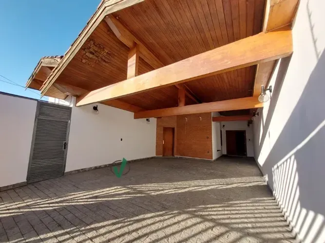 CASA À VENDA - VILA NAIR - PINDAMONHANGABA - SP