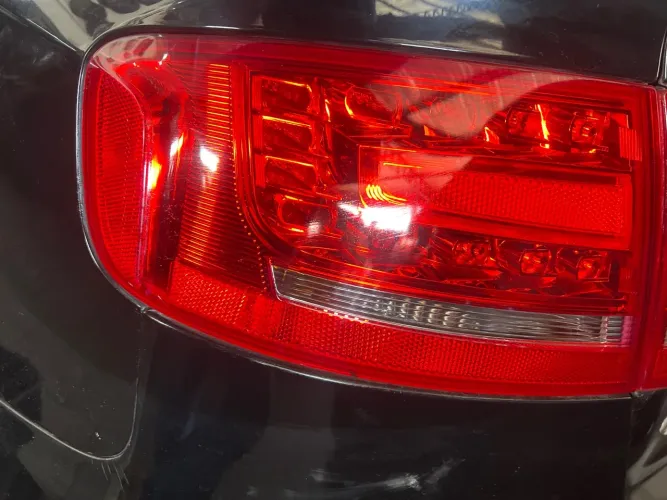 Lanterna Audi A4 2012