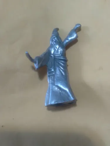 Miniatura do mago MERLIN, em metal