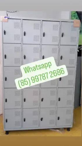 Guarda Volumes - Roupeiros de 20 portas.