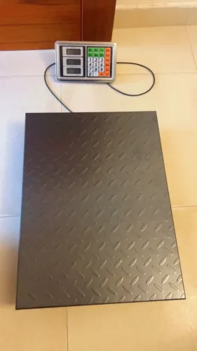 Balança De Plataforma 500kg 600kg Digital 45x60cm Bivolt Pet 127/220v Preto Adicionar aos