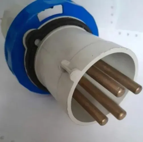 Plug Industrial Stek 63A 3P IP67 Trifásico 