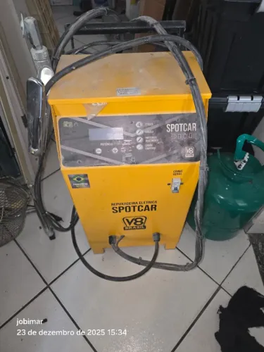 Maquina spotter semi nova