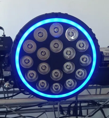 Refletor LED 18x12w RGBW com borda LED