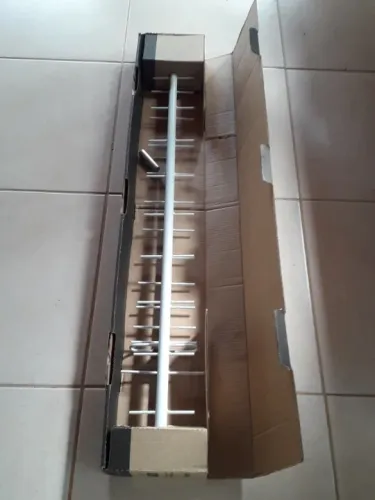 Antena celular 20dbi 850 MHz Aquário seminovo
