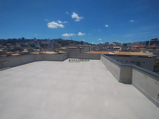 COBERTURA NO JARDIM RIACHO COM VISTA DEFINITIVA.