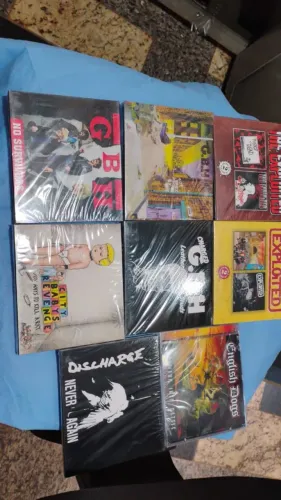 Coleção de CDs Punk Rock