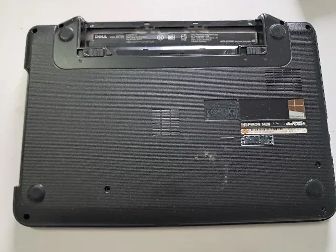 Base inferior para notebook Dell Inspiron 3420