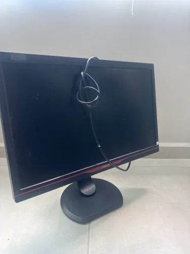 MONITOR GAMER PHILIPS 144Hz FUNCIONANDO PERFEITAMENTE, SEMINOVO