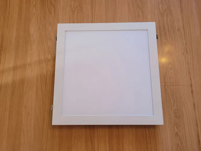 Plafon Embutir Cristallux Led 36W, 6500K (Usado)