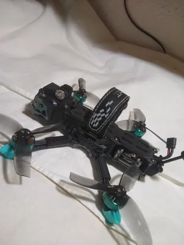 Axisfliyng Manta 3.6" c/ Caddx Runcam Wasp - Leia!