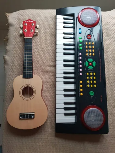 teclado ukulele vendendo