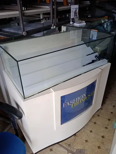  expositor para celulares ,etc  Samsung top de linha (leia o anúncio)