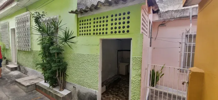 Imóvel para aluguel possui 40 metros quadrados com 1 quarto em Bento Ribeiro - Rio de Jane