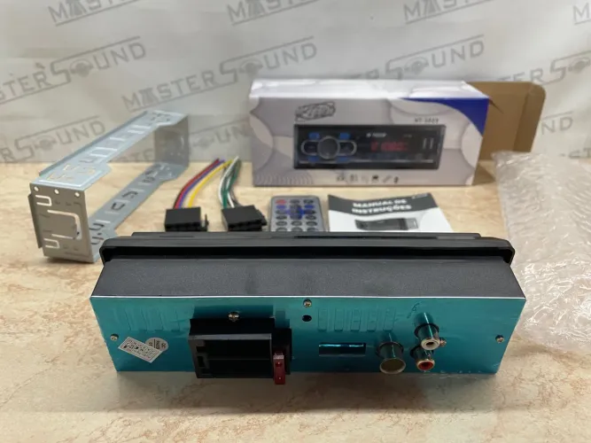 Auto radio usb Bluetooth auxiliar controle novo na embalagem 