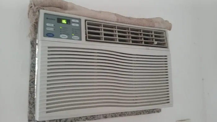 Ar Condicionado GREE com controle remoto