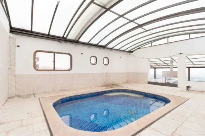 Cobertura c/ 4 quartos, 2 suítes e 3 vagas, 624m², à venda no Condomínio Edifício Mansão A