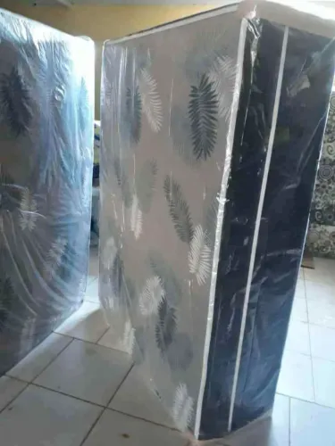 Box de solteiro Embalado com Design Moderno