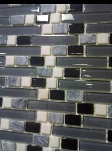 Pastilhas de Vidro da Linha Cristal com Mármore