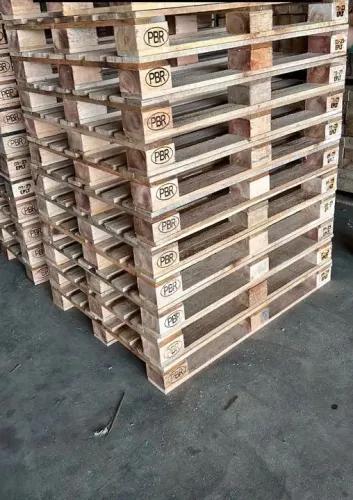 Pallets de Madeira PBR