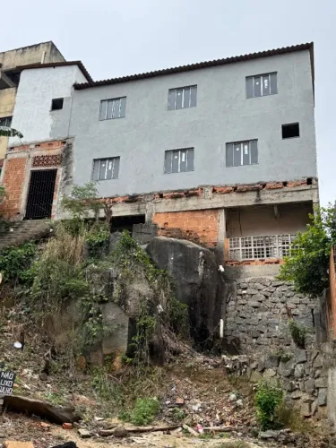 Vendo prédio com 04 apartamentos em fase de acabamento, excelente investimento em cocal.