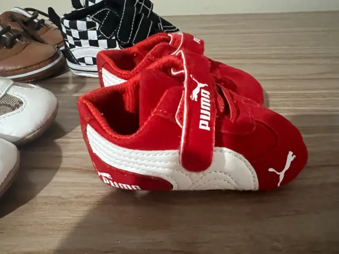 Lote 17 sapatinhos bebê menino marcas diversas 