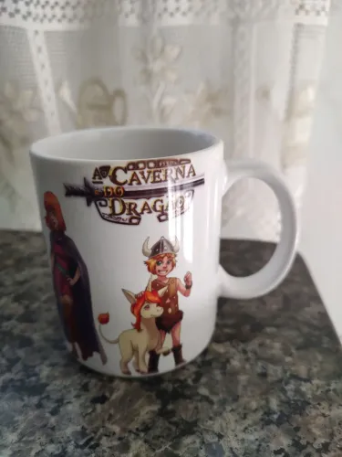 Caneca de porcelana.