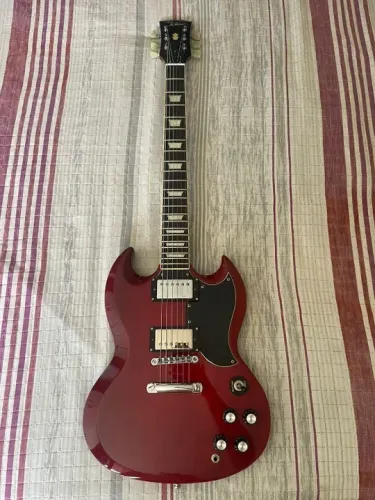 Guitarra SG Tokai - com upgrades 