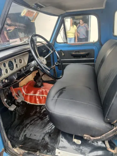 Ford F-4000 2.8 Turbo Intercooler Diesel 2P Manual 1975