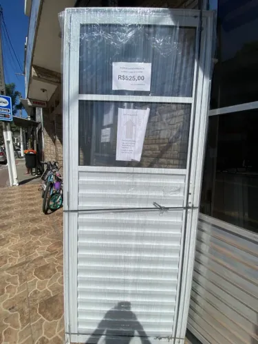PORTA ALÚMINIO VIDRO FIXO BRANCA 2.10X80