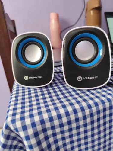 Caixa de som semi nova (GT Goldentec)