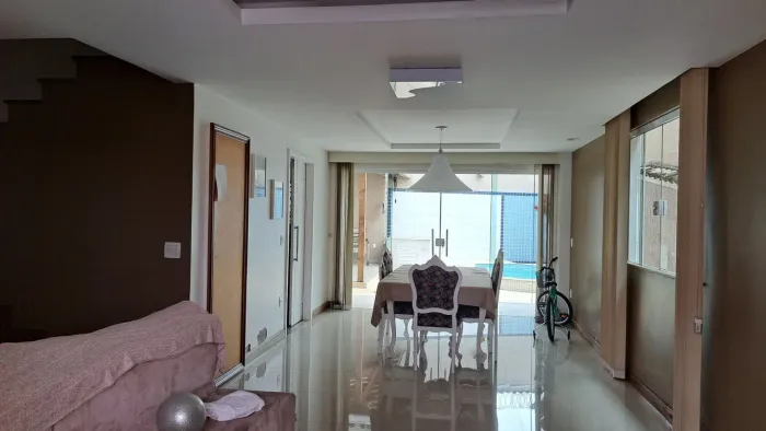 (Fator 2535)  Casa Duplex fino acabamento - Moinho- É Na Fator