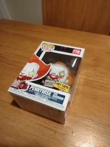 Funko Pop Pennywise #778 (IT - A Coisa) Exclusivo Hot Topic