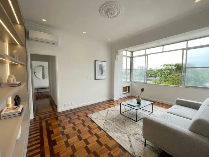 Apartamento premium na Urca! Vista para o mar - Garagem - 90m²