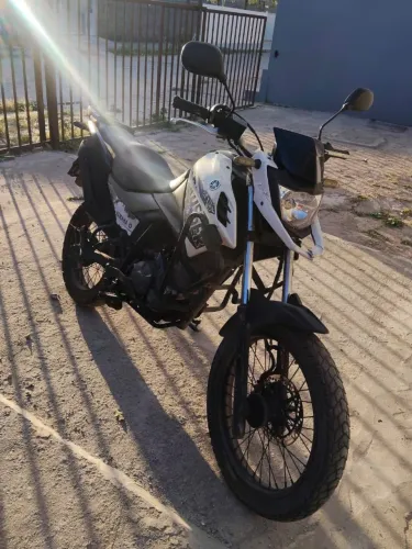 Vendo ou troco crosser por carro