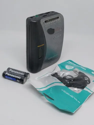 Sony Walkman WM-FX323 funcionando