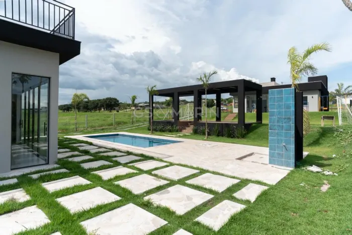 Casa à venda no Cond. Ecovillas do Lago, em Sertanópolis
