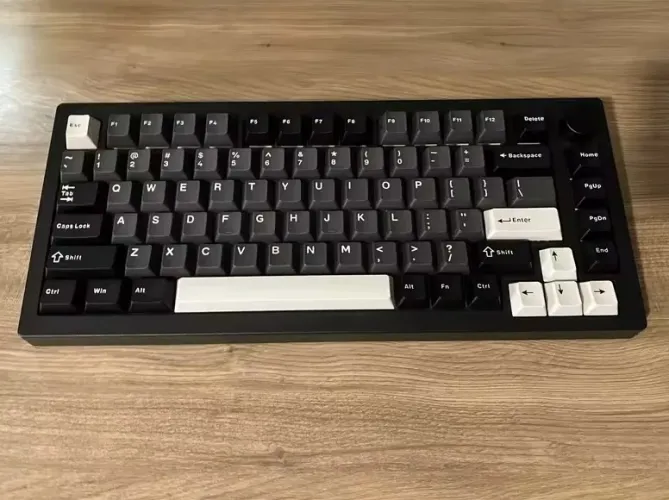 Teclado mecânico sem fio Akko 5075 V3 Wireless - 10000mAh 