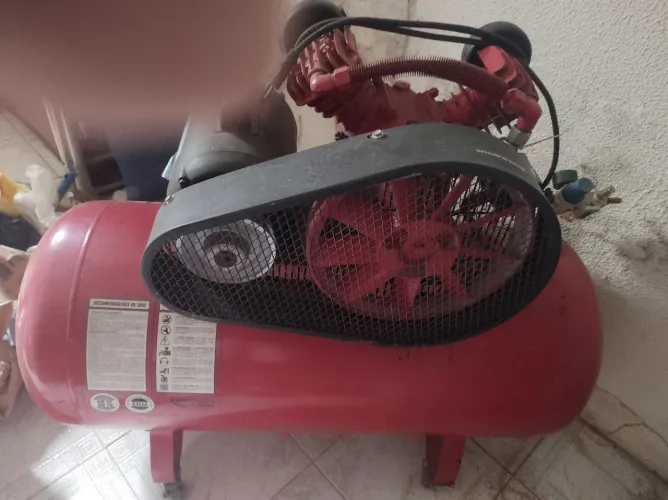 Compressor de ar chiaperini 140 lbs semi-novo 2hp