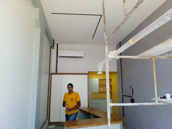 Sou pintor trabalho com todo tipo de pintura 