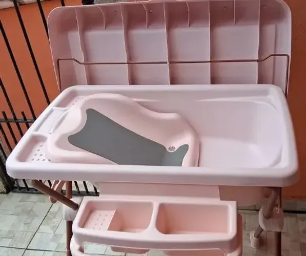Banheira De Bebê Com Suporte E Trocador Mon Amour Burigotto Rosa Liso